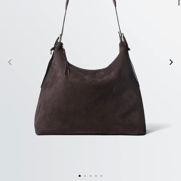 르메르 벨티드호보백 스웨이드 BELTED HOBO BAG IN SUEDE