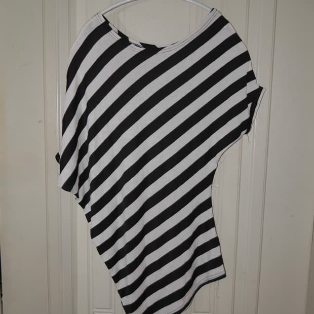 Vintage asymmetric T