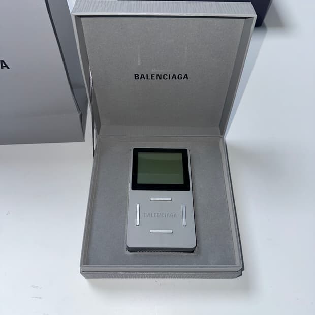 발렌시아가 스네이크 게임기