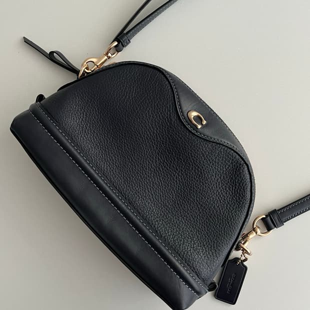 코치 COACH 아이비 크로스백 네이비