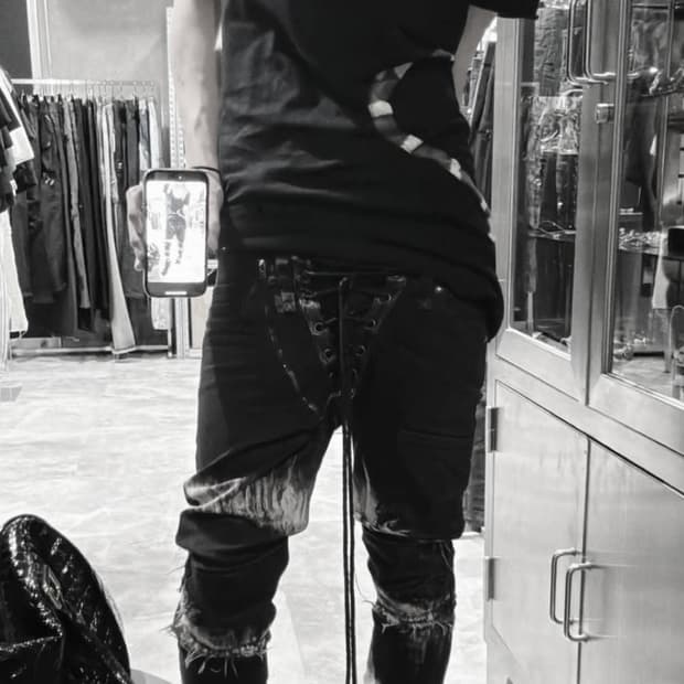 If Six Was Nine Unbalance Snake cut sew