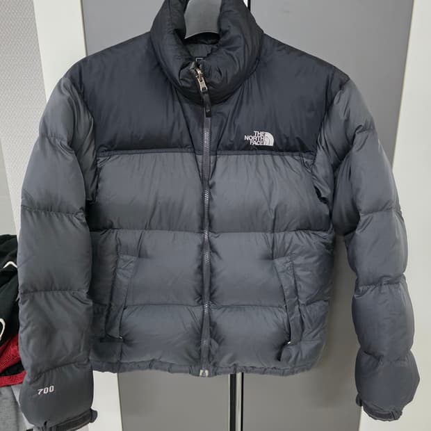 노스페이스 눕시 700 그레이 95사이즈