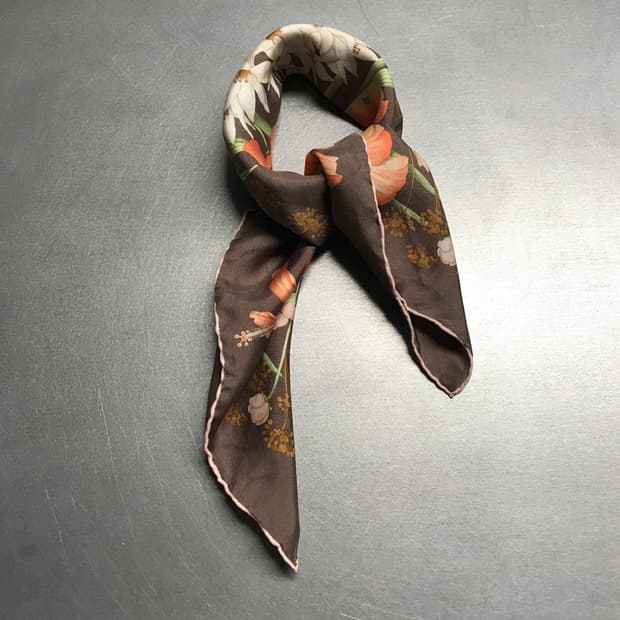 페레가모 실크 스카프