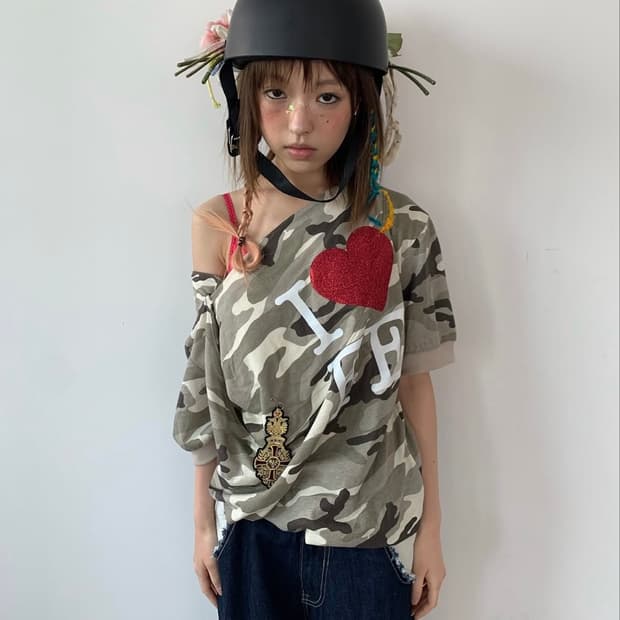 샵페어리 cowl neck button t-shirt camo