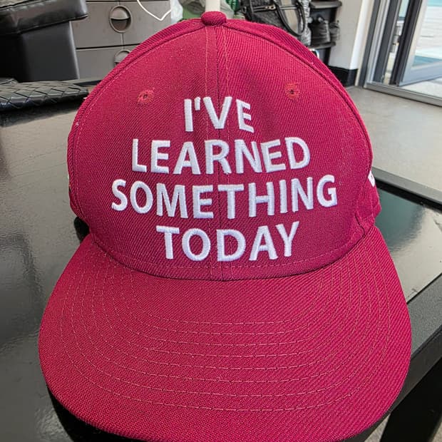 뉴에라 X 사우스파크 콜라보 카일(Kyle) 스냅백