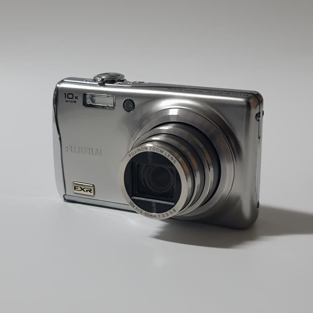 후지필름 파인픽스 f70exr 아일릿 하투하 디카