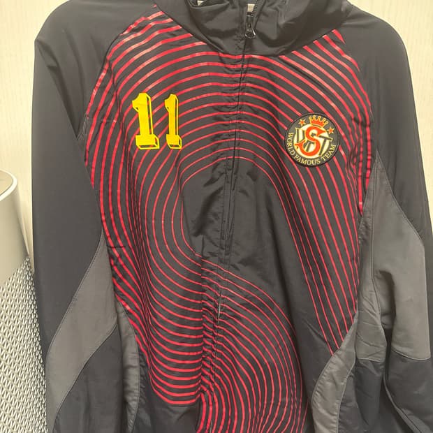 슈프림 트랙자켓