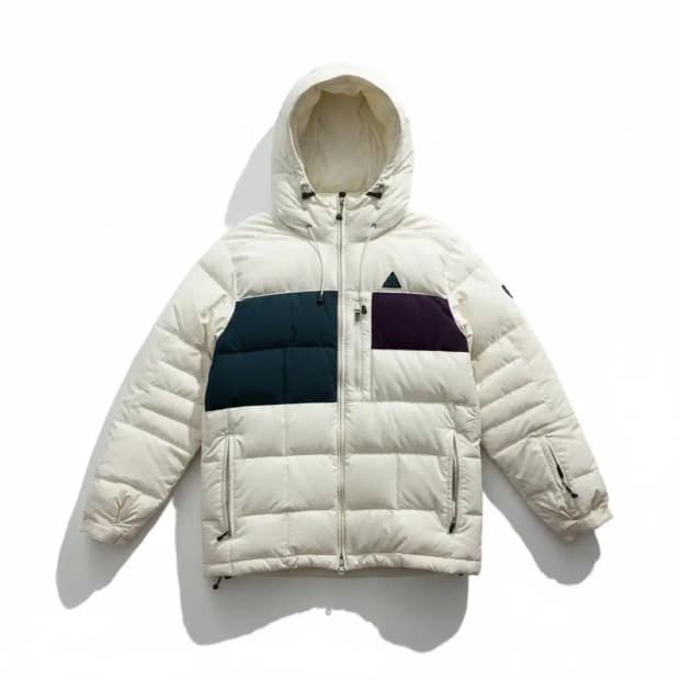 Nike ACG logo padding L