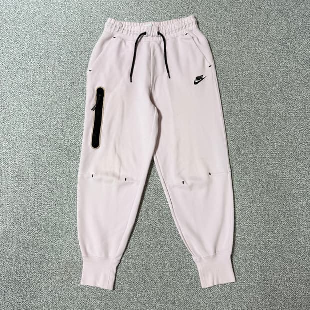 [정가 20만원] 나이키 테크팩 조거팬츠 여성용 S