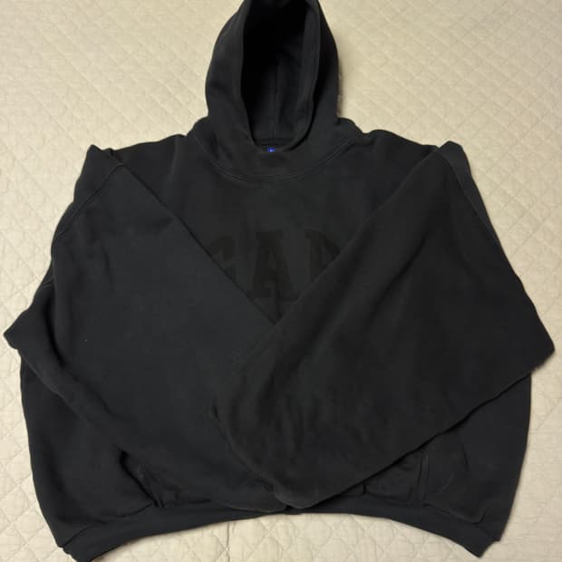 [YEZZY GAP] 이지 갭 엔지니어드 후드 사이즈 M