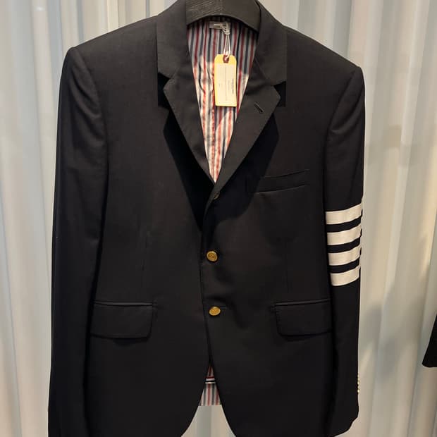 (3) 3회착용 톰브라운 사선 클래식 울 블레이져 자켓 네이비 금장