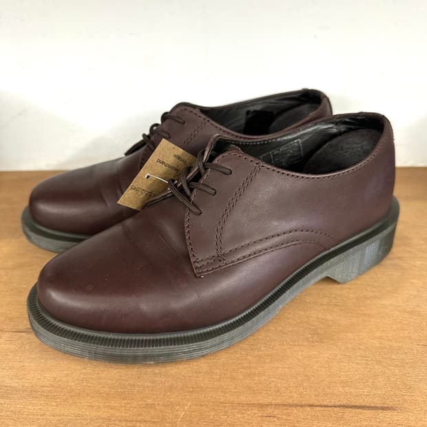 닥터마틴 다크브라운 3홀 더비슈즈
