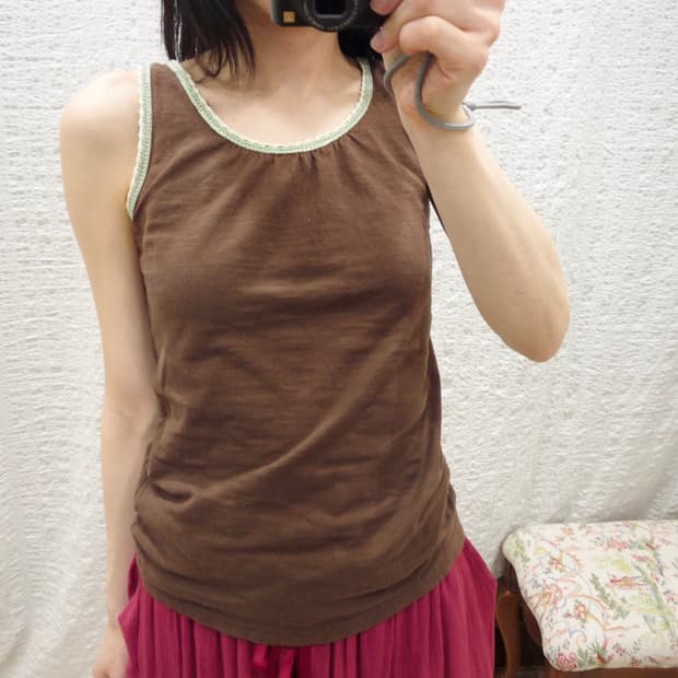 Tree sleeveless
