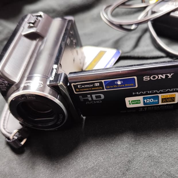 Sony HDR-XR150 ๋นํฐ์ง ๋์งํธ์บ ์ฝ๋