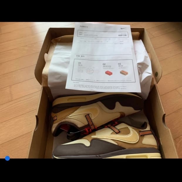 [295]나이키 트래비스 스캇 에어맥스 1 캑터스 브라운