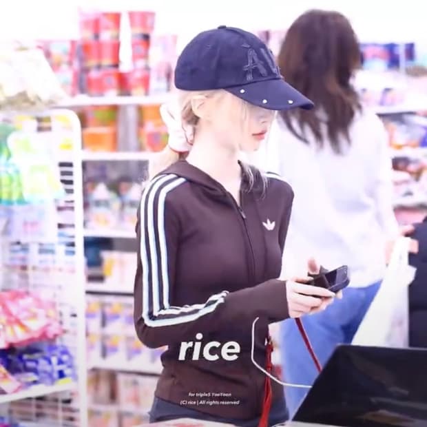 하투하 트리플에스 아디다스 트레포일 지퍼 재킷 후드집업 딱붙핏 브라운