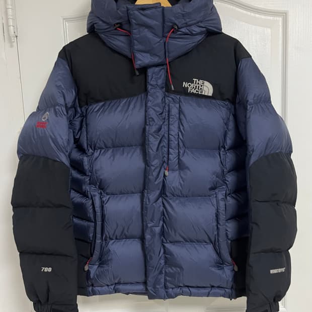 노스페이스 써밋시리즈 윈드스토어 패딩 700