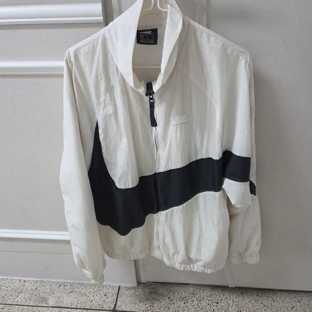 나이키 빅스우시 바람막이 m