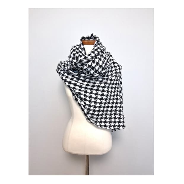 하운즈투스 머플러 (새상품)