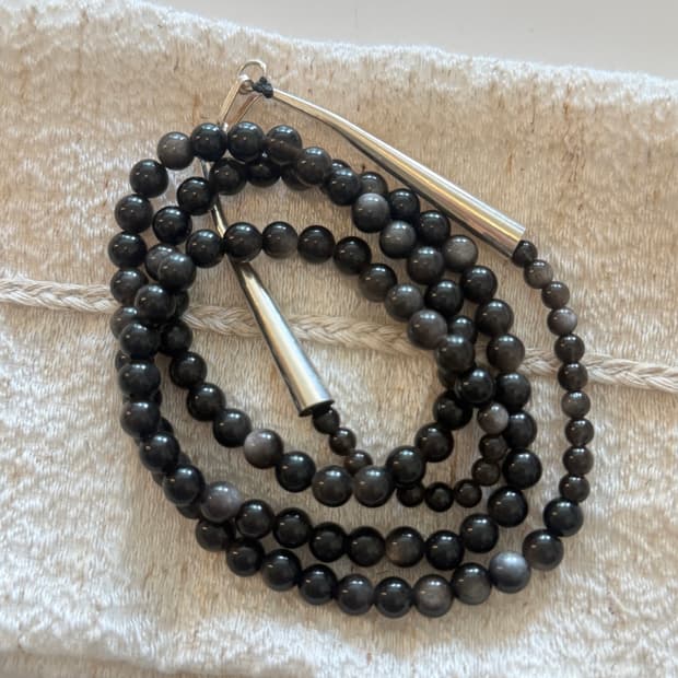 모이아 calla stone necklace