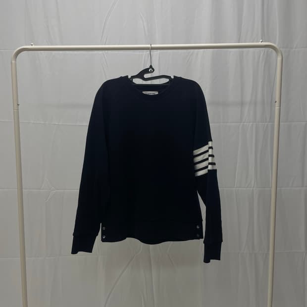 톰브라운 사선완장 래글런 와플 니트 맨투맨 [4]