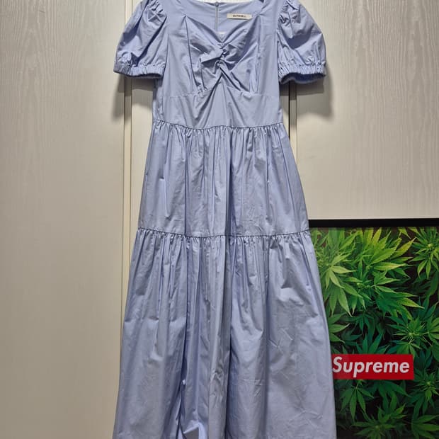 (세일)(새상품)아웃쉘 퍼프소매 캉캉 롱 원피스 하늘색