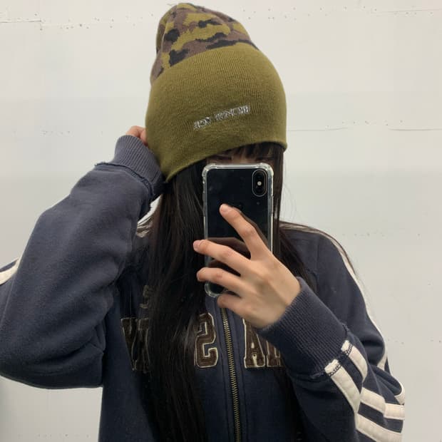 카모 y2k 리버시블 비니