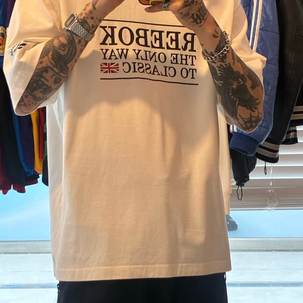 리복 클럽C 로고T