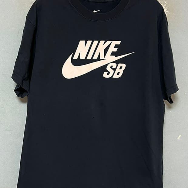 NIKE SB 나이키 남자 반팔티 캐주얼 L 100