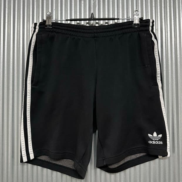 [095/L] 아디다스 오리지널스 adidas SST 쇼츠 블랙 삼선