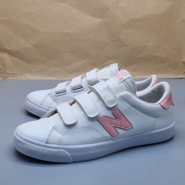 뉴발란스 210 벨크로 스니커즈 250