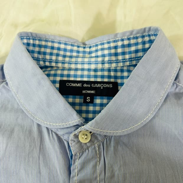 AD 2010 라운드 카라 셔츠