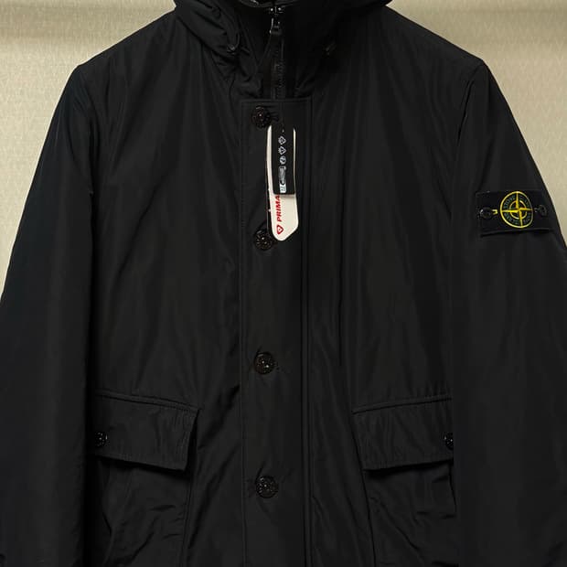 스톤아일랜드 마이크로랩스 인슐레이션 패딩 XL(105-110)