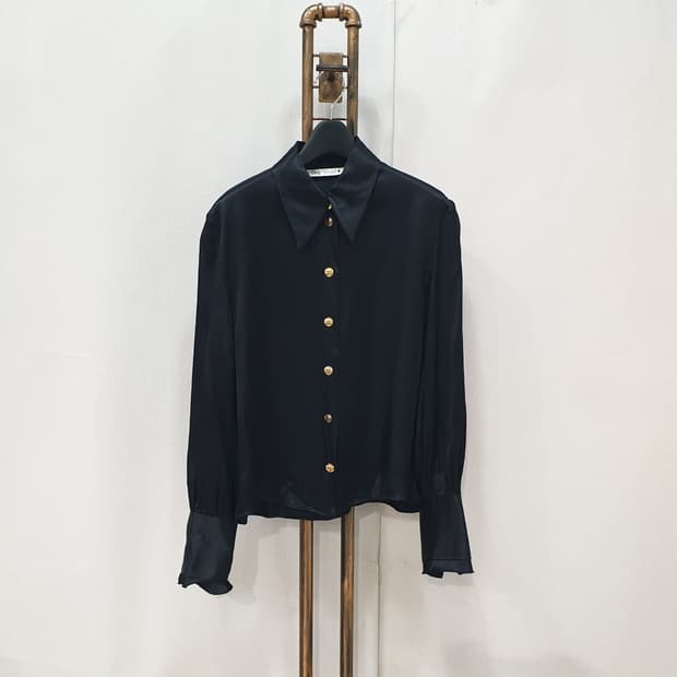 자라 금장 장식 셔츠 블라우스 M