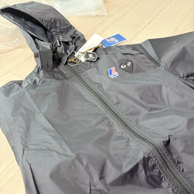 꼼데가르송 까웨이 바람막이