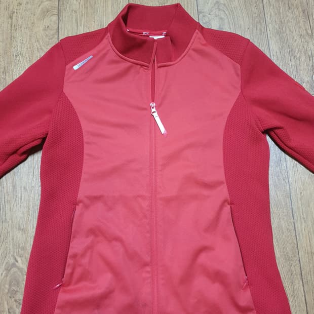 1199 JDX 골프 집업 90 사이즈입니다