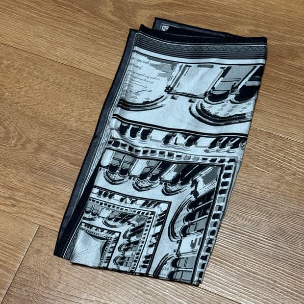 웨이비니스 스카프