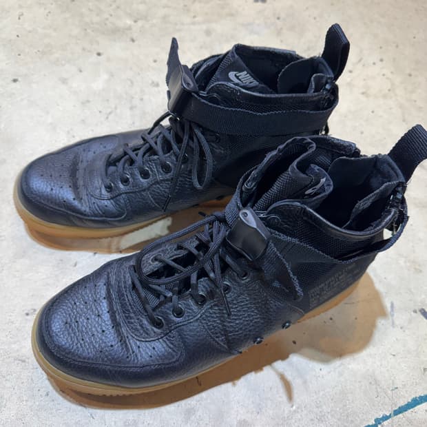 285/깔창없음/나이키 SF 에어포스 1 미드 블랙 