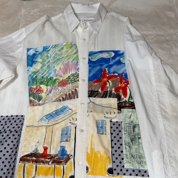 더뮤지엄비지터 셔츠