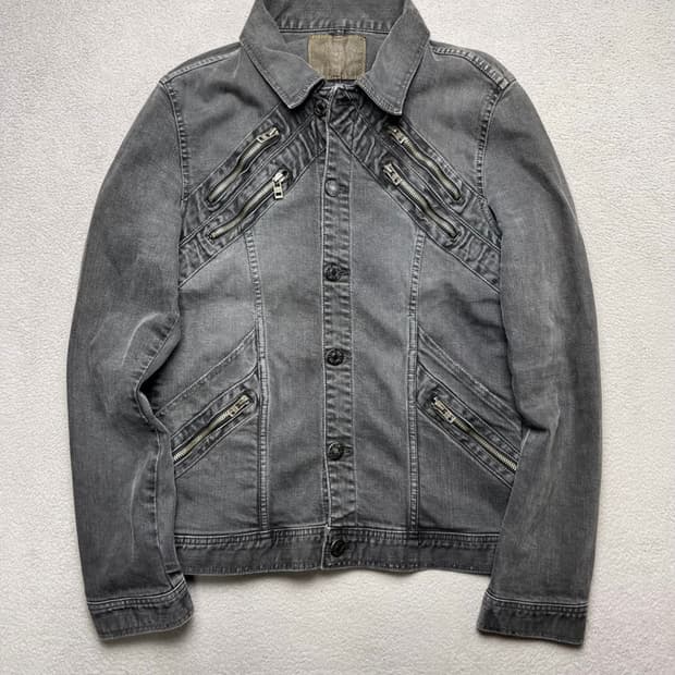 Blue Boy 멀티지퍼 디테일 그레이 데님자켓