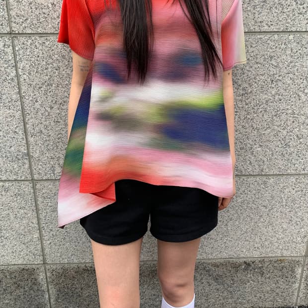 fish tail pleats top