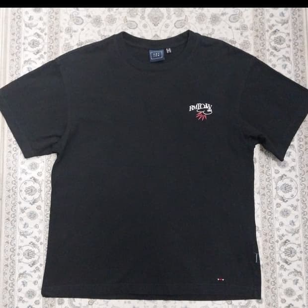 로맨틱 크라운 로고 반팔티 S (55반까지)