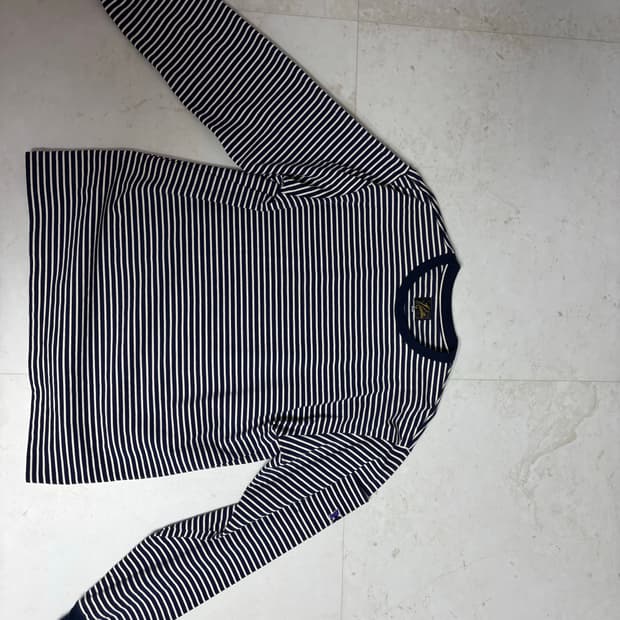 니들스 롱슬리브 판매