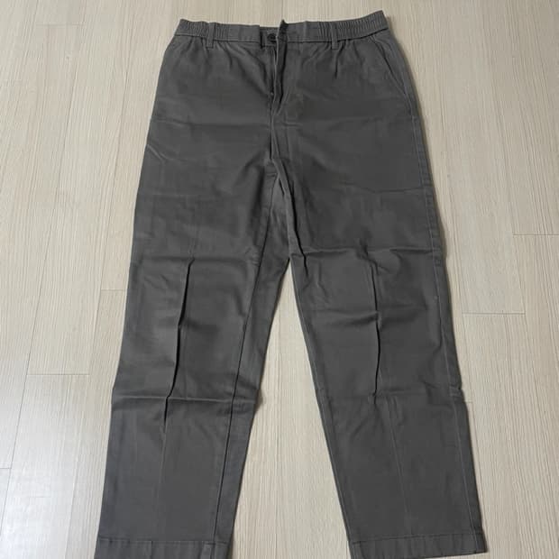 지오다노 바지 차콜색상 사이즈M