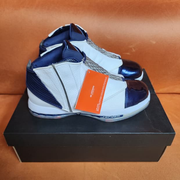Air Jordan 16 Retro White Midnight Navy