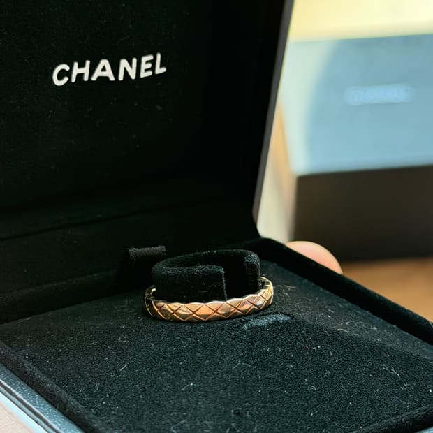 샤넬 코코크러쉬 반지 미니 베이지골드 58호 팝니다
