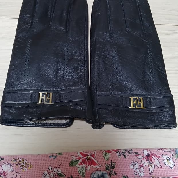 프랑코페라로 남녀가죽장갑 