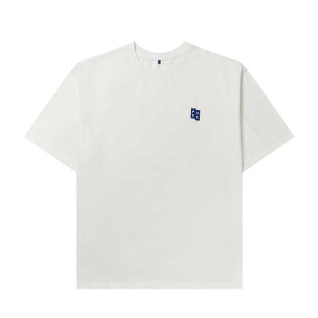 아더에러 태그 티셔츠 (흰색)