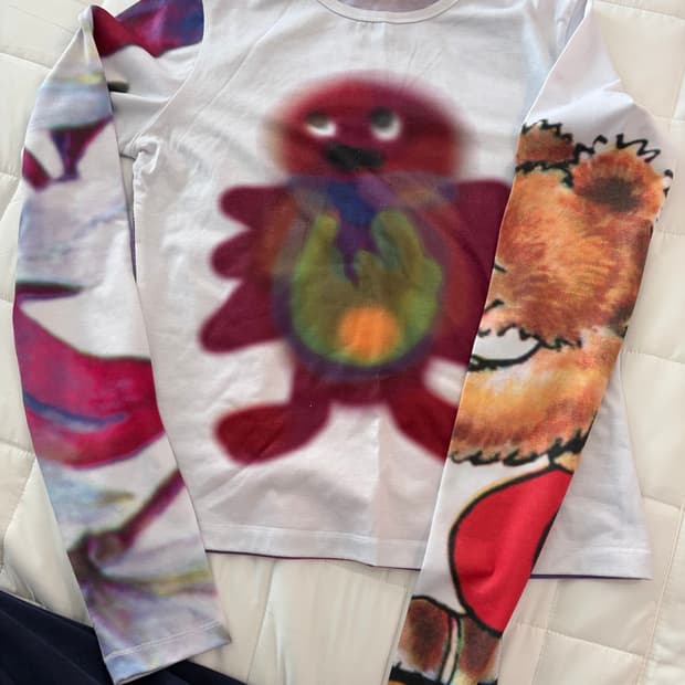 초포바로위나 티셔츠