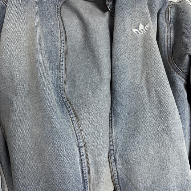 아디다스 아트모스 데님 파이어버드 트랙탑 인디고 데님